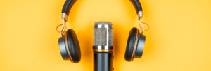 Aides à la création des podcasts : publication du rapport Hurard